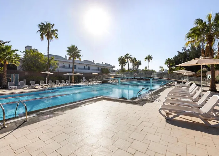 Thb Tropical Island Resort 4*