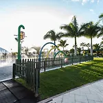 Resort Thb Tropical Island