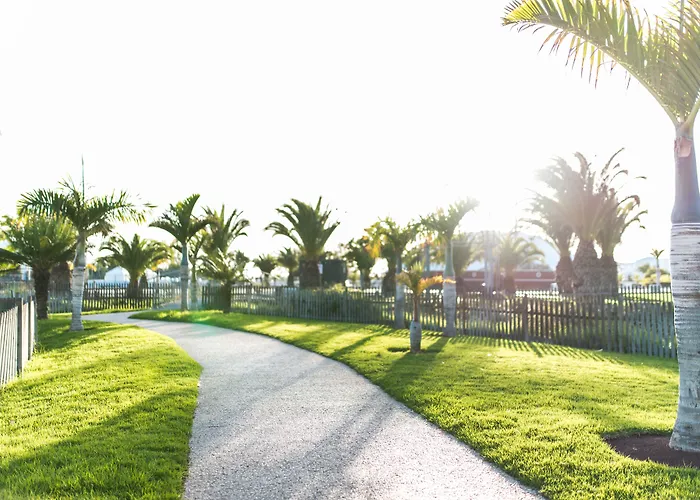 Thb Tropical Island Θέρετρο 4*