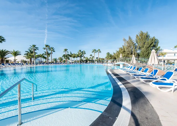 Üdülőközpont Thb Tropical Island 4*