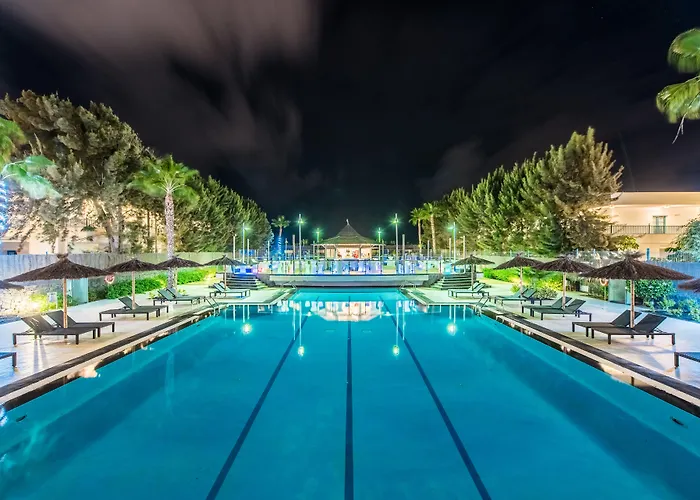 Thb Tropical Island 4*