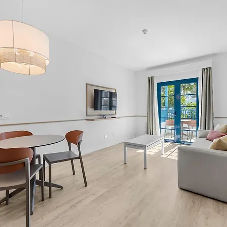 Thb Tropical Island Feriested 4*